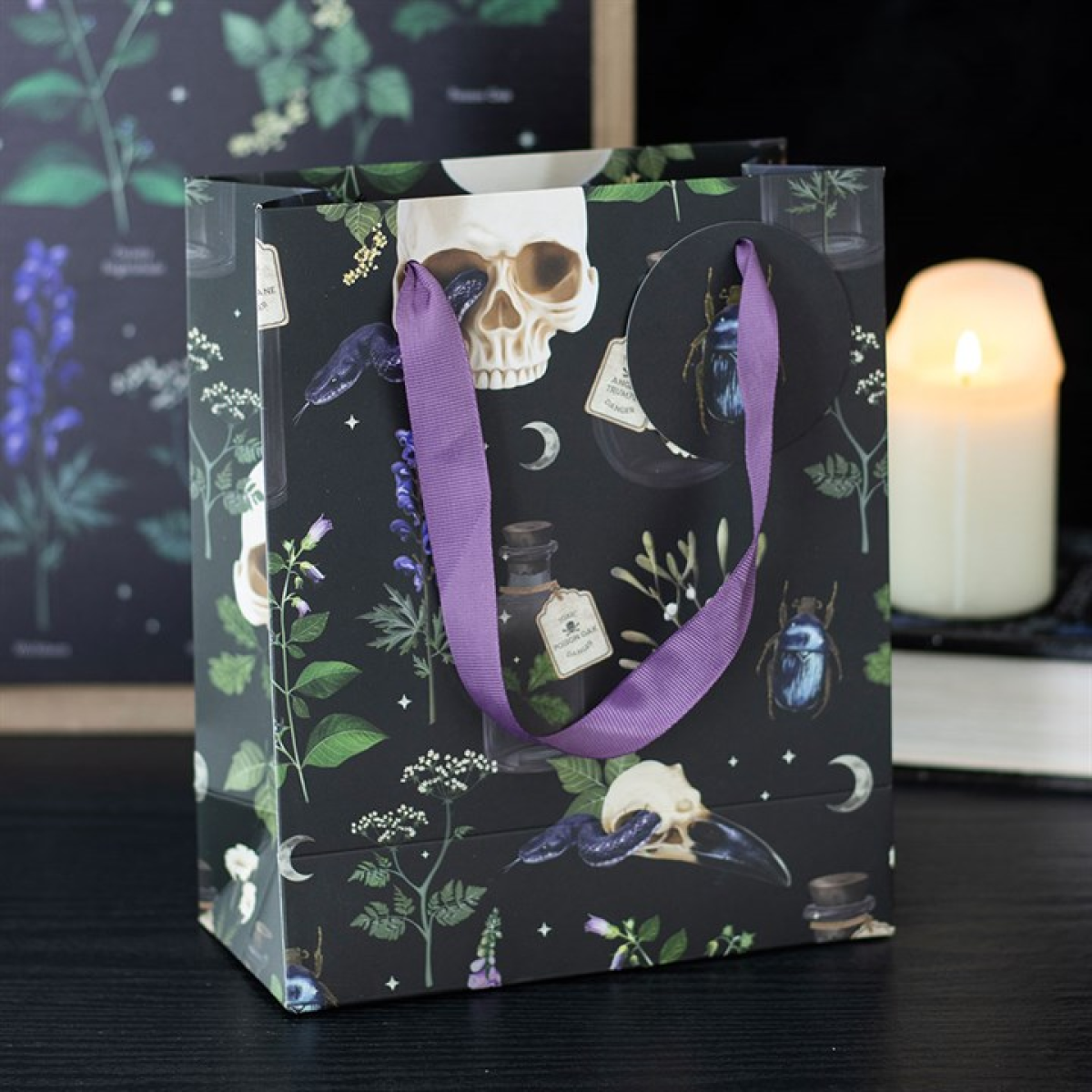 Useful 23cm Venom & Vines Print Gift Bag